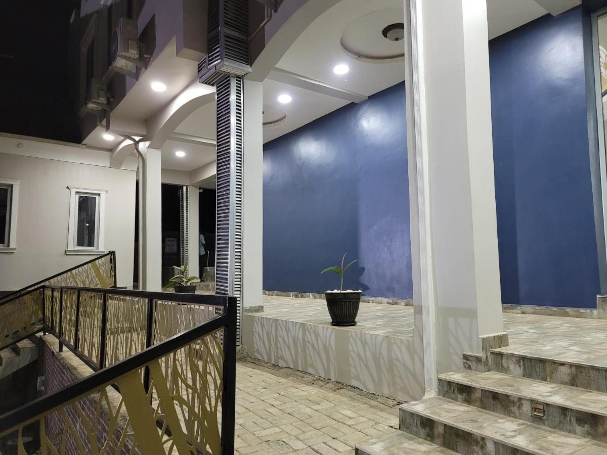 Camas Hotel & Suite Asero Abeokuta Bagian luar foto