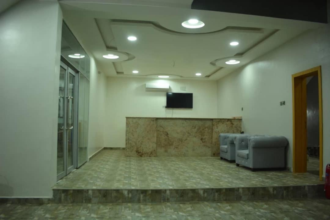 Camas Hotel & Suite Asero Abeokuta Bagian luar foto
