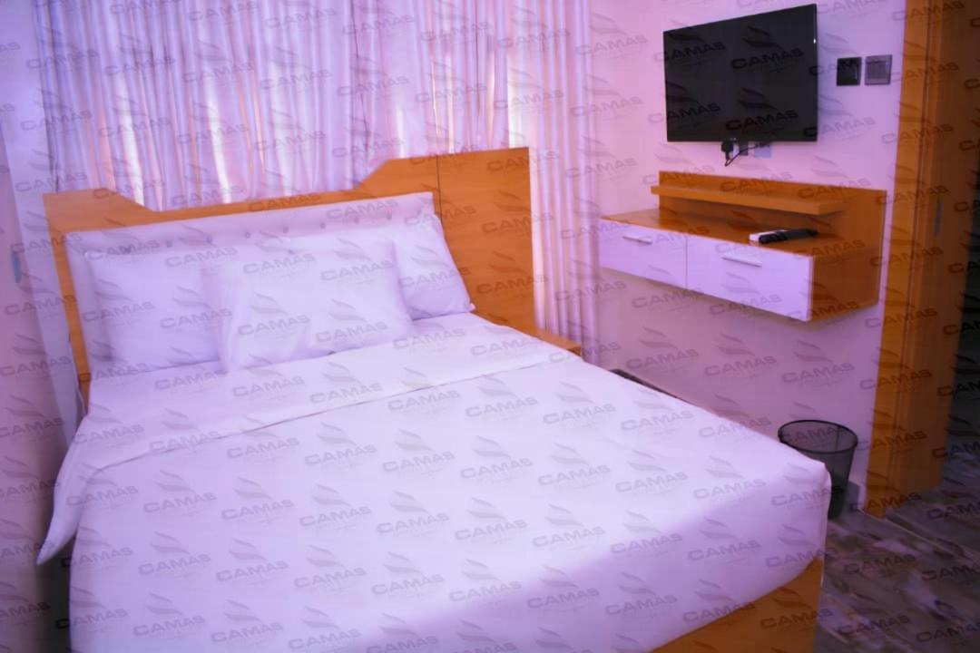 Camas Hotel & Suite Asero Abeokuta Bagian luar foto